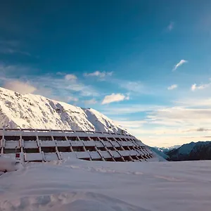 https://appartement-au-pied-des-pistes-piau-engaly.midi-pyreneeshotels.com