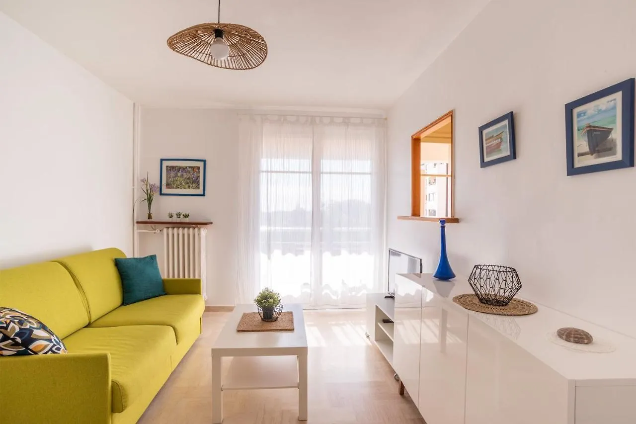 Flat With Loggia At 10Min From The Beach Hyères Appartement